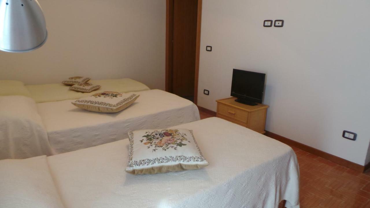 B&B Il Poggio Salo Exterior photo